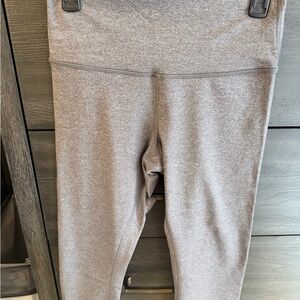 Lululemon Wunder Under Capri Leggings
